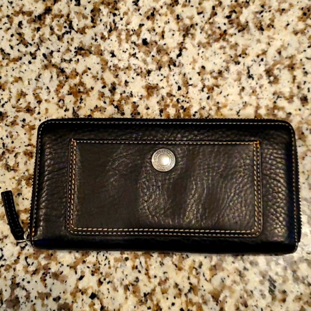 Coach Black Zip Around Accordion Wallet